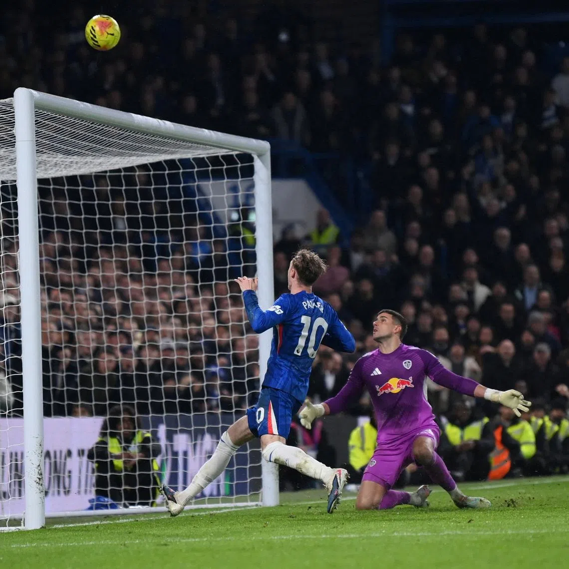 Soccer Football - Premier League - Chelsea v Leeds United - Stamford Bridge, London, Britain - February 10, 2026 Chelsea's Cole Palmer misses a chance to score REUTERS/Jaimi Joy