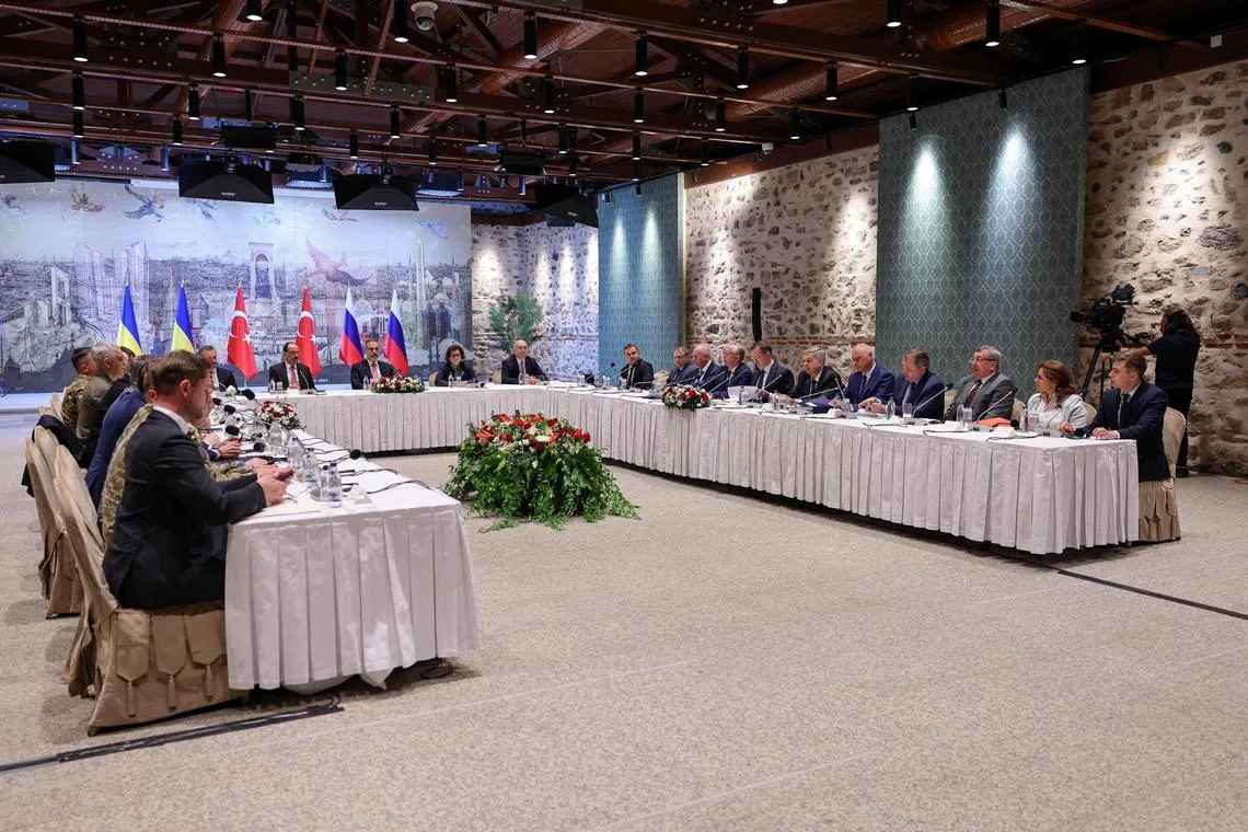 Turkish Foreign Minister Hakan Fidan chairs a meeting between Ukrainian and Russian negotiators in Istanbul, Turkey, May 16, 2025. Arda Kucukkaya/Turkish Foreign Ministry/Handout via REUTERS