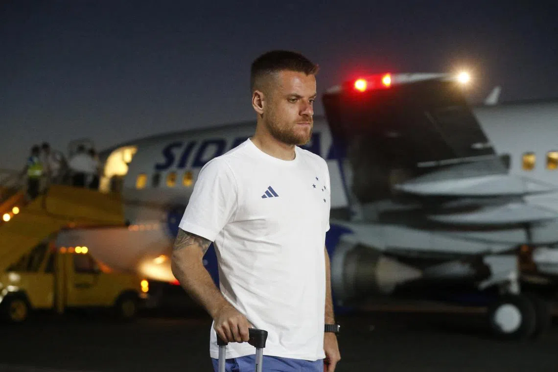 Soccer Football - Copa Sudamericana - Final - Racing Club v Cruzeiro - Preview - Asuncion, Paraguay - November 20, 2024 Cruzeiro's Ramiro Benetti arrives in Asuncion ahead of the final REUTERS/Cesar Olmedo/File Photo