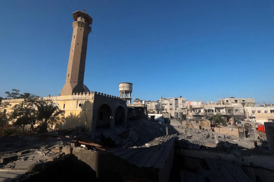 Gaza parents urged to stop kids flying kites after Israel warning to Hamas