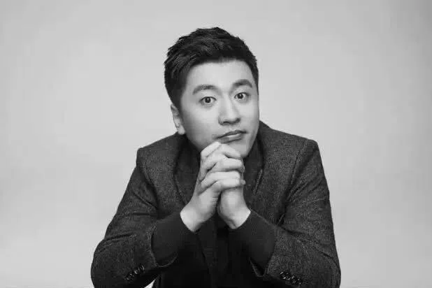 China mourned an education influencer. The grief was a quiet revolt