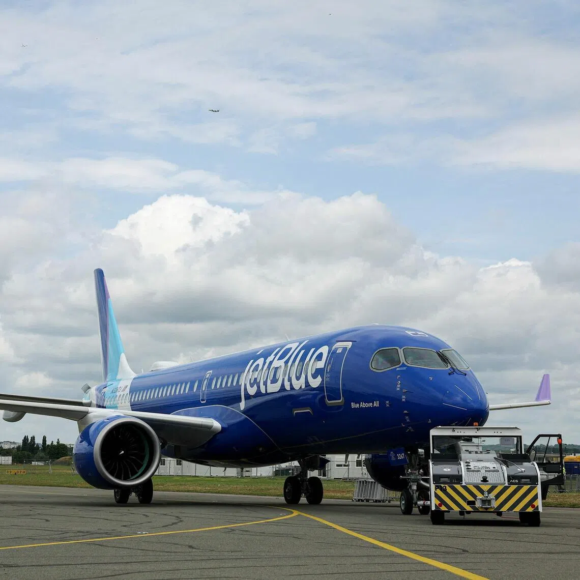 Several passengers were hurt on Oct 30 when a JetBlue flight from Mexico to the US suffered a sharp loss of altitude.