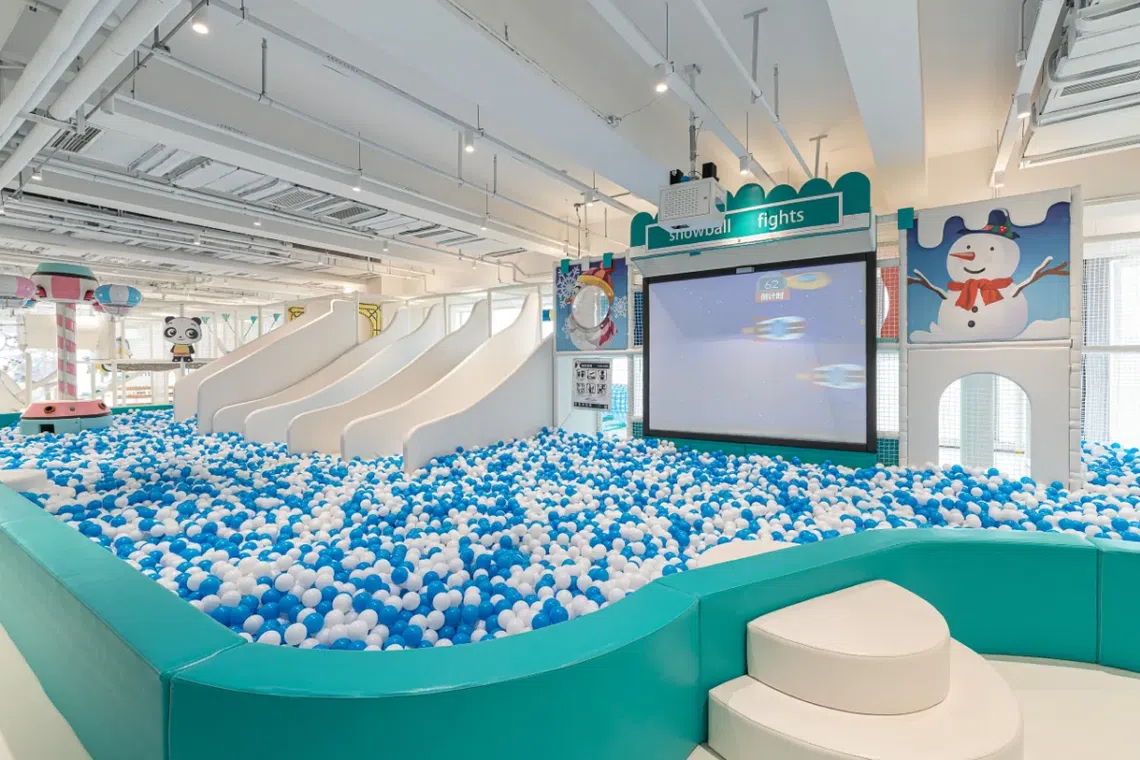 Best hotels in Chengdu for families: Grand Bay Hotel Chengdu