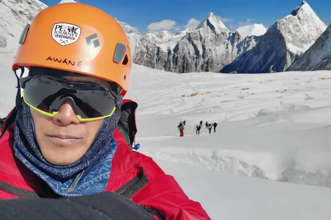 Lieutenant-Colonel Awang Askandar Ampuan Yaacub is among the three who were confirmed to have died on Mount Everest this week.