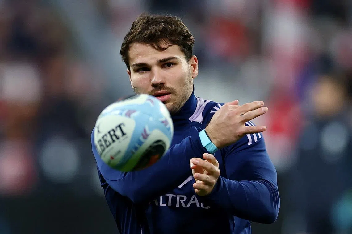 Rugby Union - Six Nations Championship - France v England - Stade de France, Saint-Denis, France - March 14, 2026 France's Antoine Dupont during the warm up before the match REUTERS/Gonzalo Fuentes