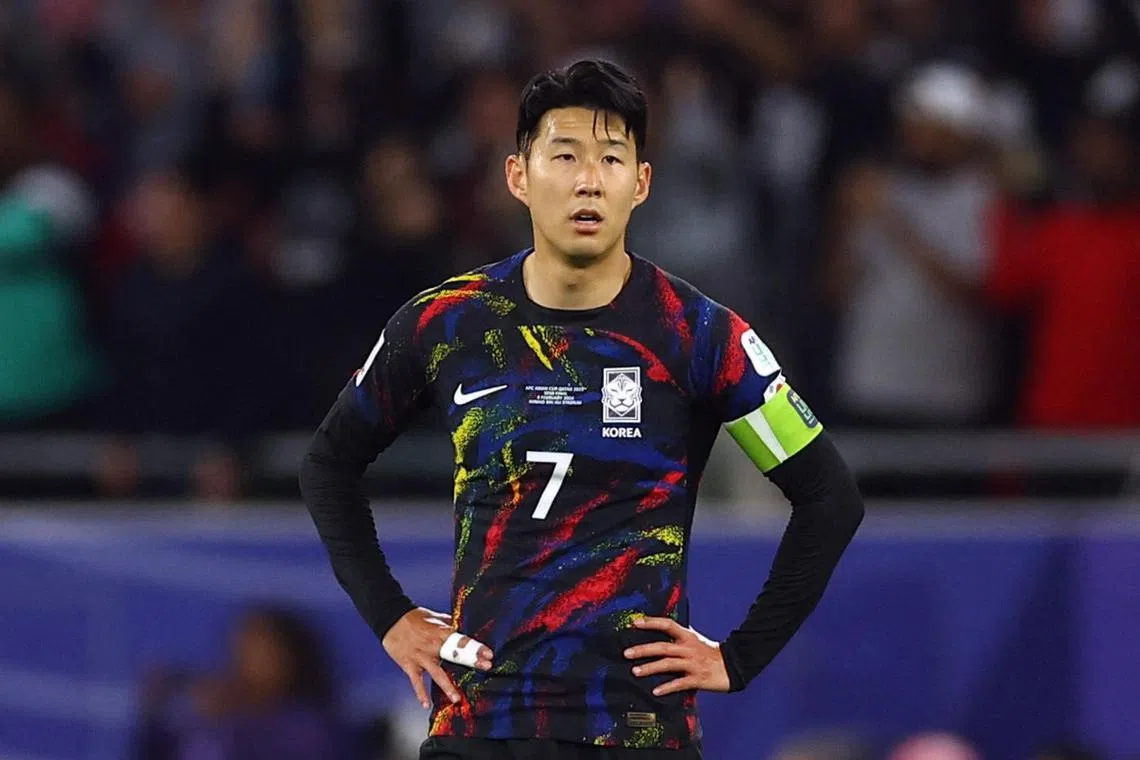 Soccer Football - AFC Asian Cup - Semi Final - Jordan v South Korea - Ahmed bin Ali Stadium, Al Rayyan, Qatar - February 6, 2024
South Korea's Son Heung-Min looks dejected after Jordan's Mousa Tamari scored their second goal REUTERS/Molly Darlington