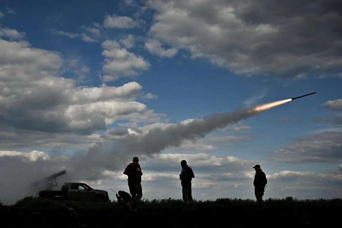 Two military commanders were killed as battles raged between Russian and Ukrainian troops for control of Bakhmut.
