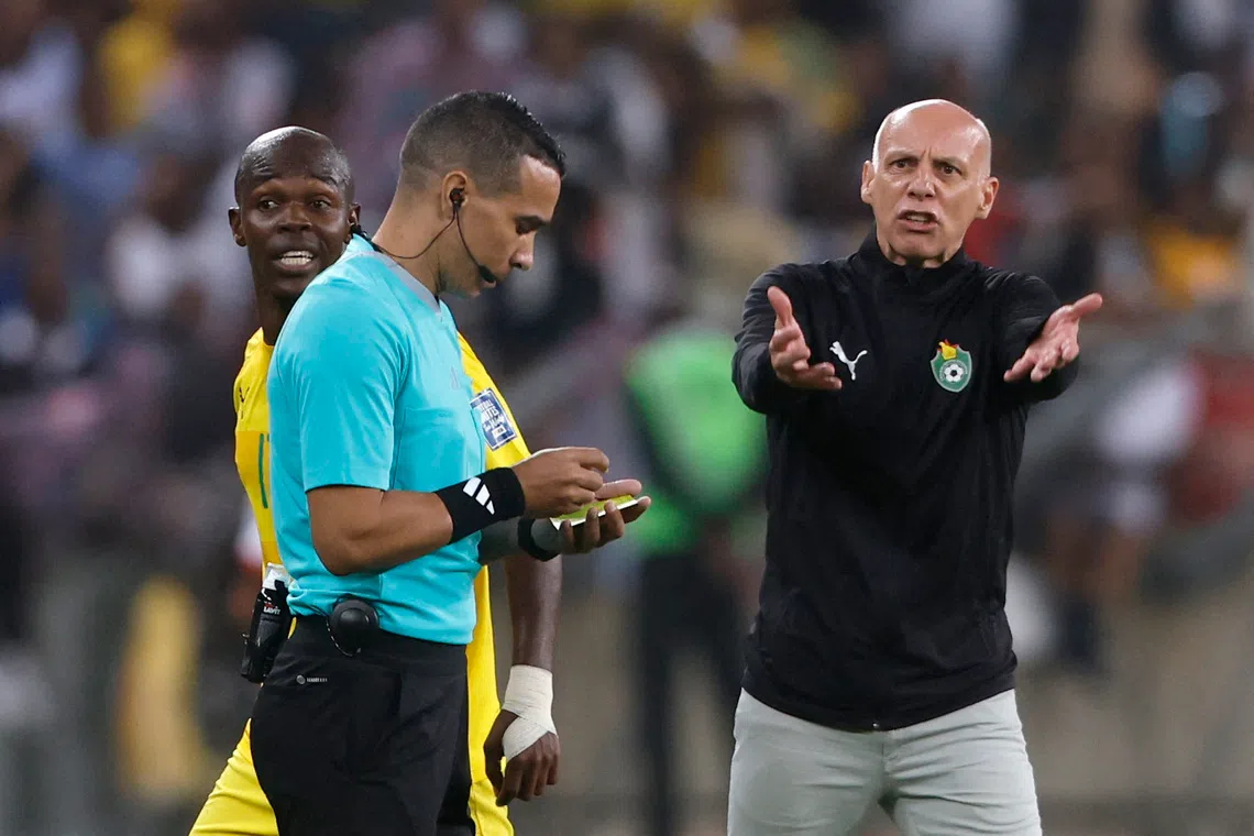 Soccer Football - FIFA World Cup - CAF Qualifiers - Group C - Zimbabwe v South Africa - Moses Mabhida Stadium, Durban, South Africa - October 10, 2025  Zimbabwe coach Michael Nees reacts REUTERS/Rogan Ward