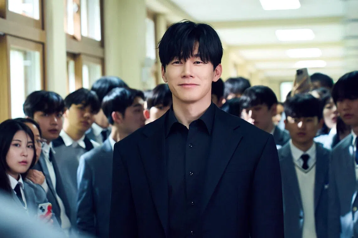 Kim Moo-yul stars in K-drama Teach You A Lesson. 