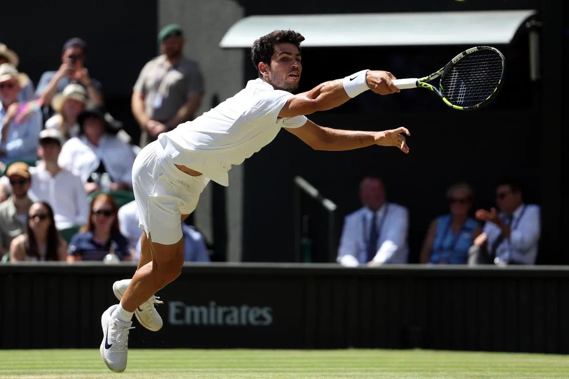 Carlos Alcaraz during his semi-final clash against Taylor Fritz.