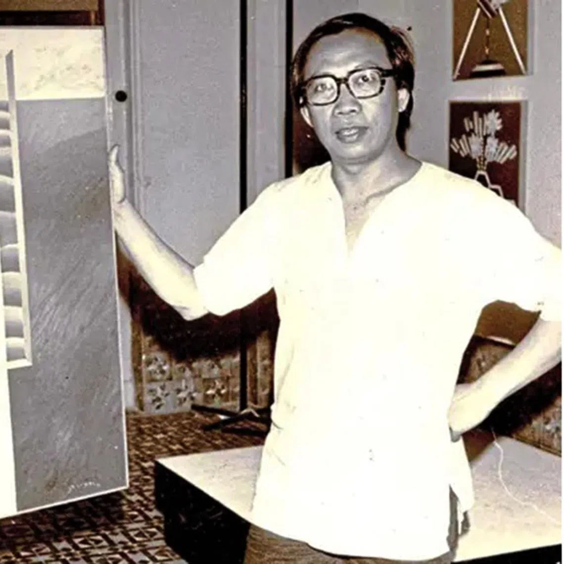 Artist Khoo Sui Hoe studied at the Nanyang Academy of Fine Arts and helped establish the artist-run Alpha Gallery in 1971. 