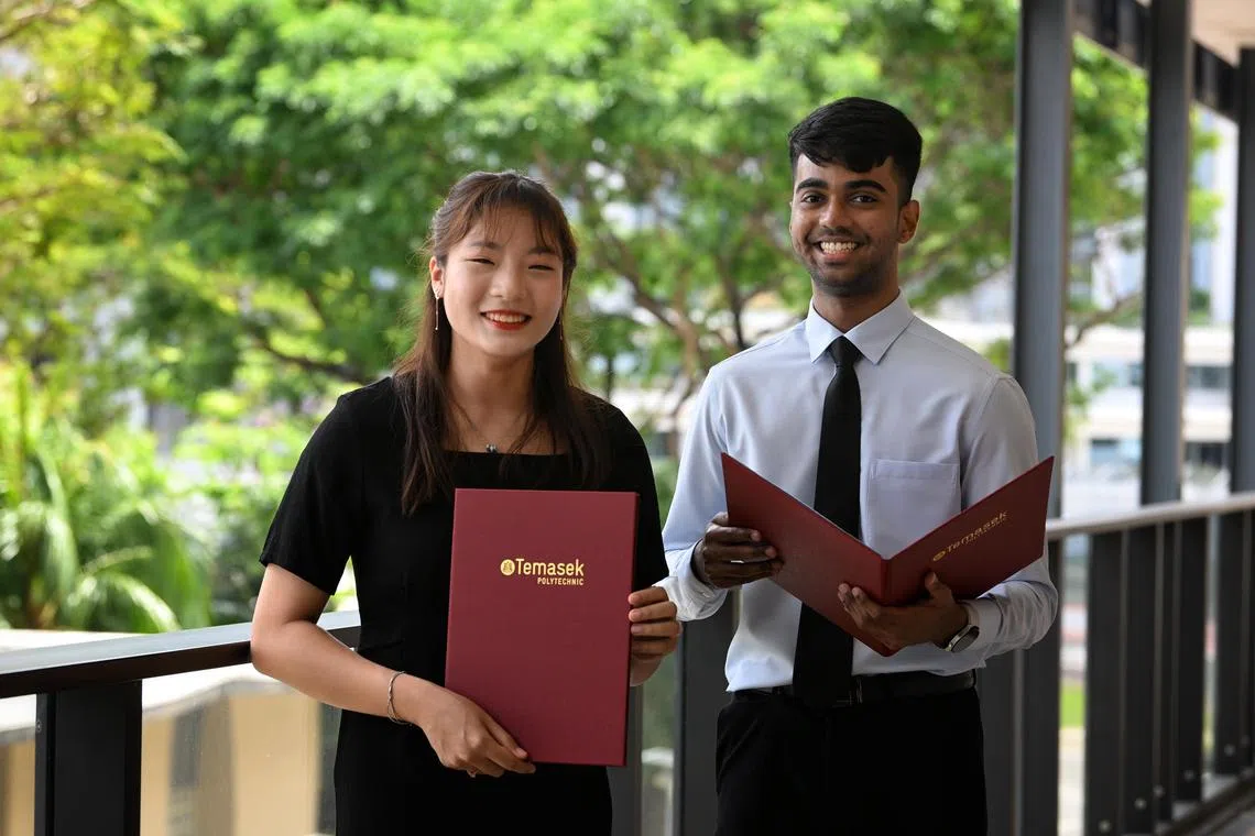 Clara Yang Ting (left)  and Sathish Kumar, winners of the Temasek Polytechnic’s Lee Kuan Yew Award along with 9 other top graduates.