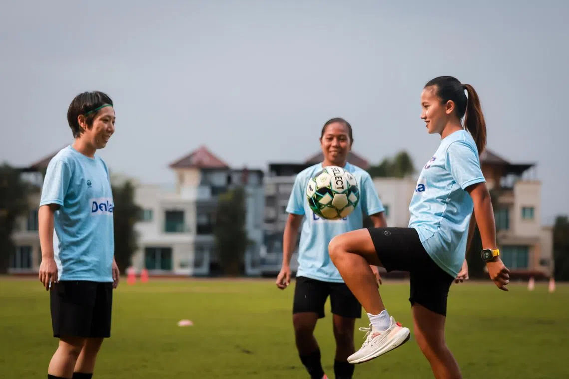 (From left) Manami Fukuzawa, Ernie Sulastri Sontaril and Nur Izzati Rosni all joined Albirex Niigata to play under Kana Kitahara.