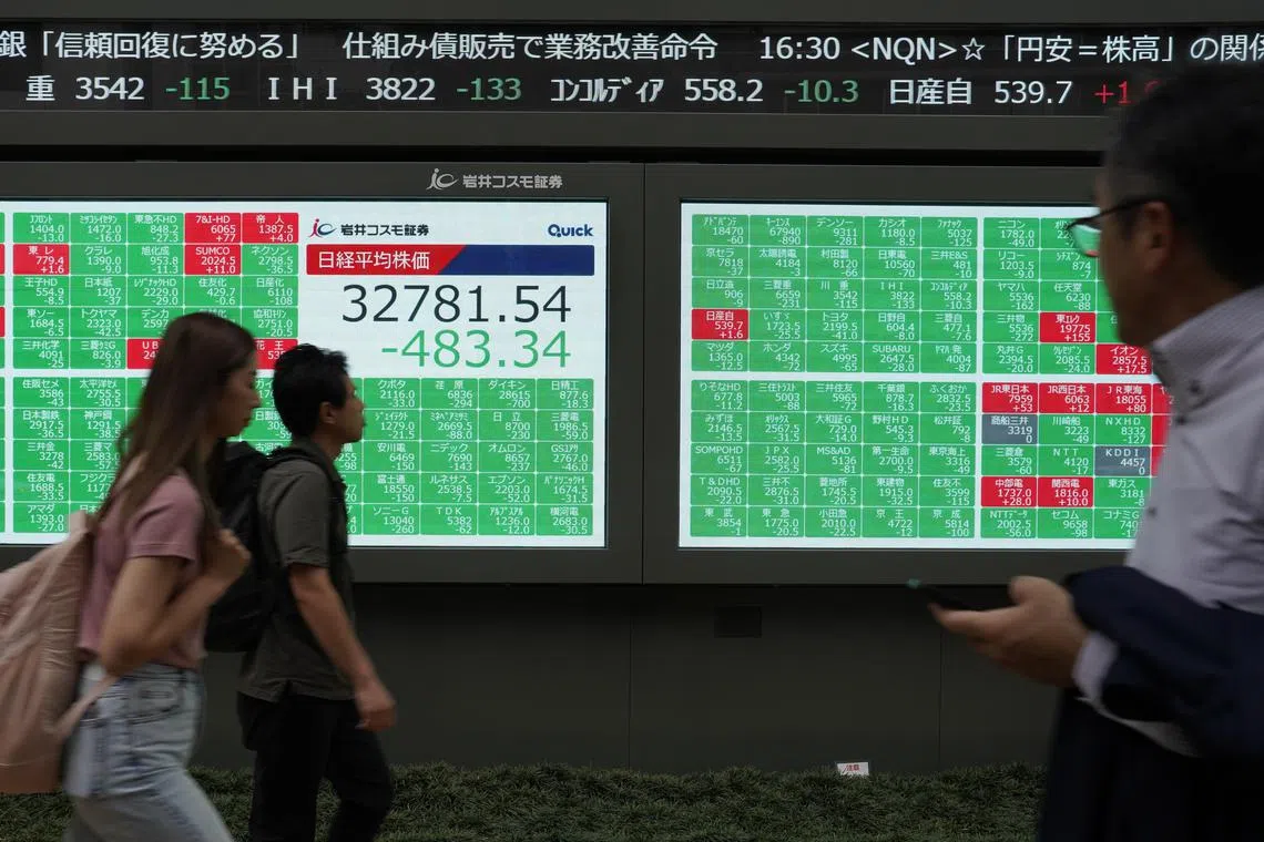 Hong Kong’s Hang Seng Index tumbled 3.1 per cent while Japan’s Nikkei share average slumped 1.75 cent.