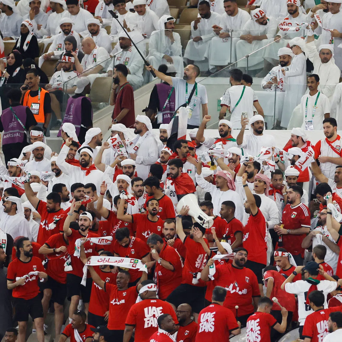 Soccer Football - Gulf Cup - Semi Final - United Arab Emirates v Oman - Prince Abdullah Al Faisal Stadium, Jeddah, Saudi Arabia - October 3, 2026 United Arab Emirates fans REUTERS/Ibraheem Abu Mustafa