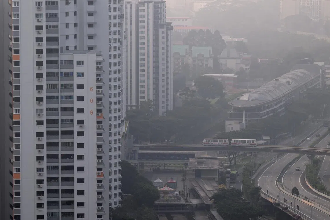 The haze at 8am on Oct 7, as seen from Bukit Panjang.  The 24-hour PSI in the north was 66.