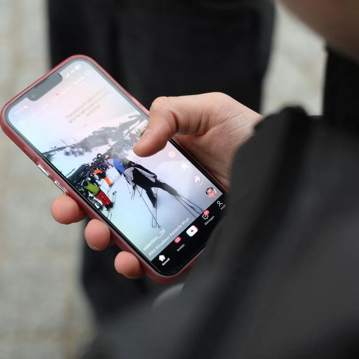 The report found a stark gap between how students perceive their own smartphone use and how their parents assess it.