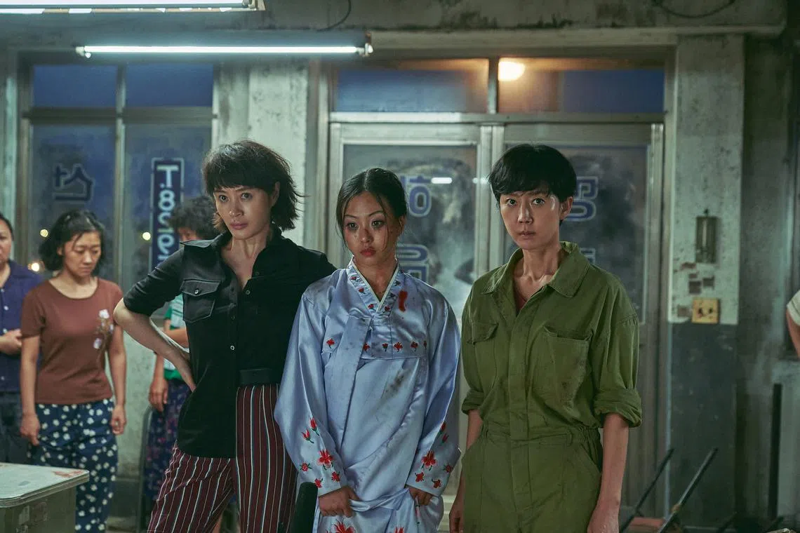 (From left) Kim Hye-soo, Go Min-si and Yum Jung-ah in Smugglers