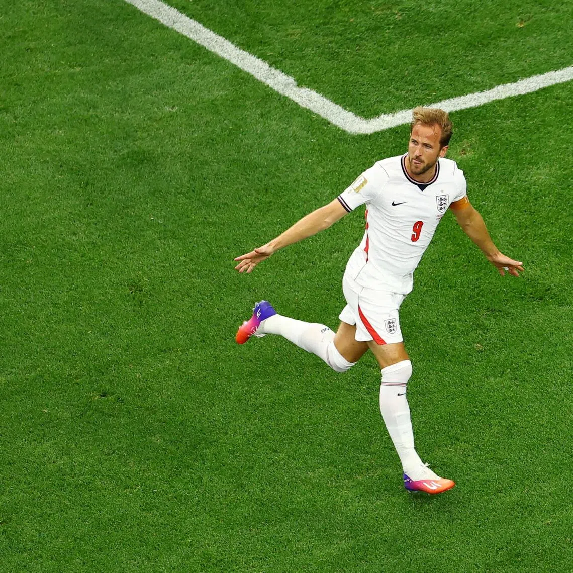 Soccer Football - FIFA World Cup 2026 - Group L - England v Croatia - Dallas Stadium, Arlington, Texas, U.S. - June 17, 2026 England's Harry Kane celebrates scoring their second goal REUTERS/Issei Kato
