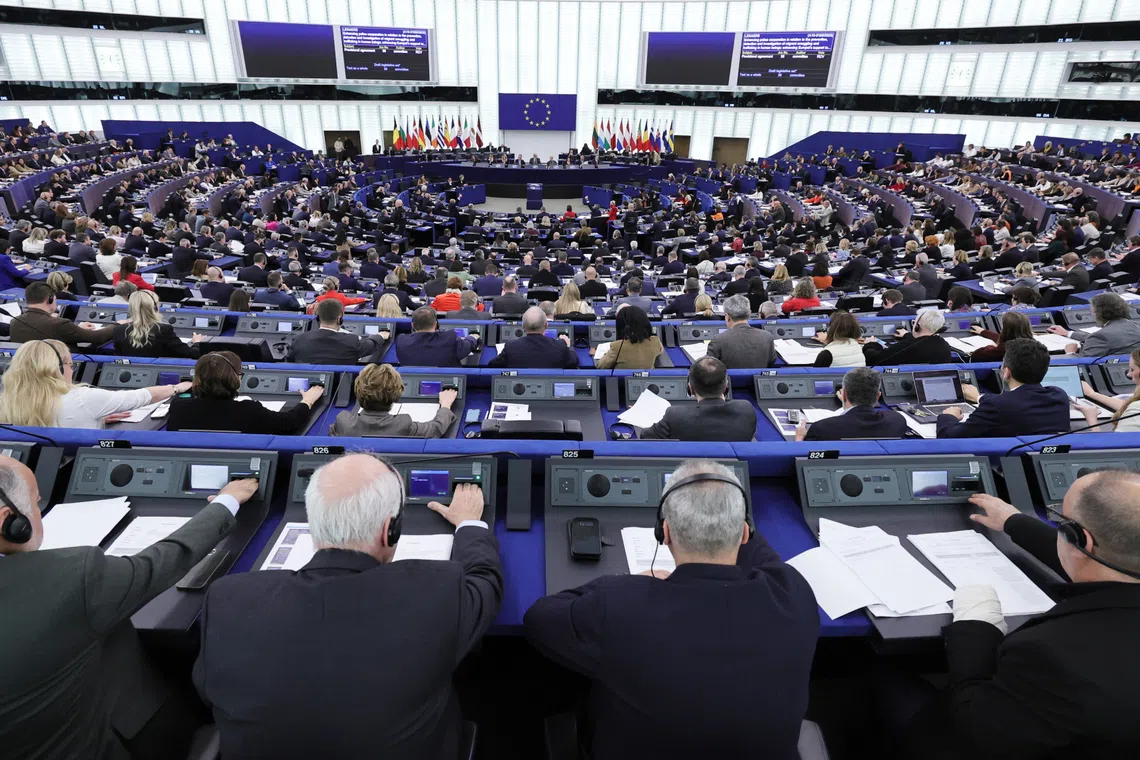 The new rules set a 4½-year transition period to ban the sale in the EU of toys containing chemicals particularly harmful to children.