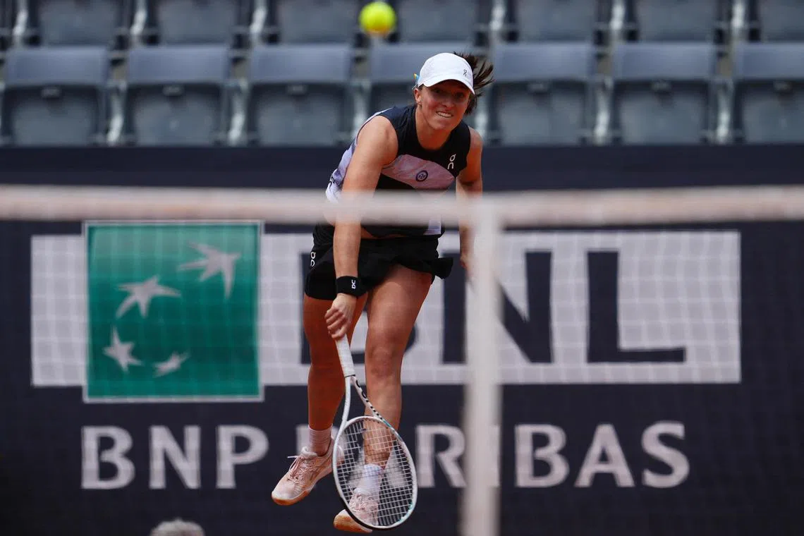 Iga Swiatek en route to hammering Anastasia Pavlyuchenkova 6-0, 6-0 in the Italian Open.