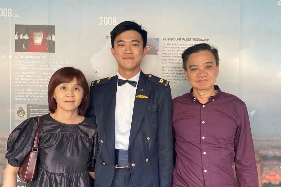 lieutenant chia with parents at rsaf combined graduation ceremony in 2023 where he was winged as uav pilot after six months of training