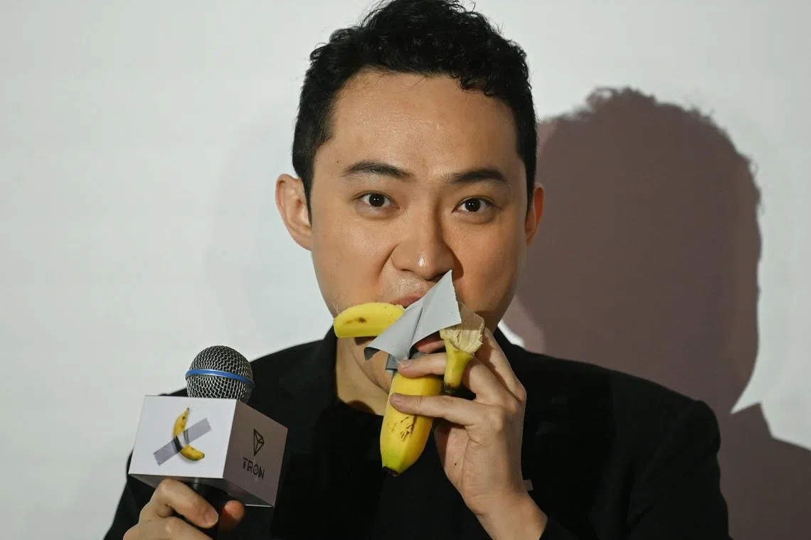 Mr Sun chomped down on a banana after giving a speech hailing the work as “iconic”.