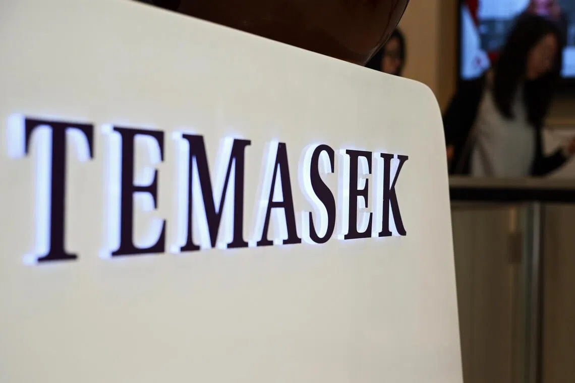 Gategroup, the former airline catering business of Swiss Air, is co-owned by Singapore’s Temasek and Hong Kong-based private equity firm RRJ Capital.