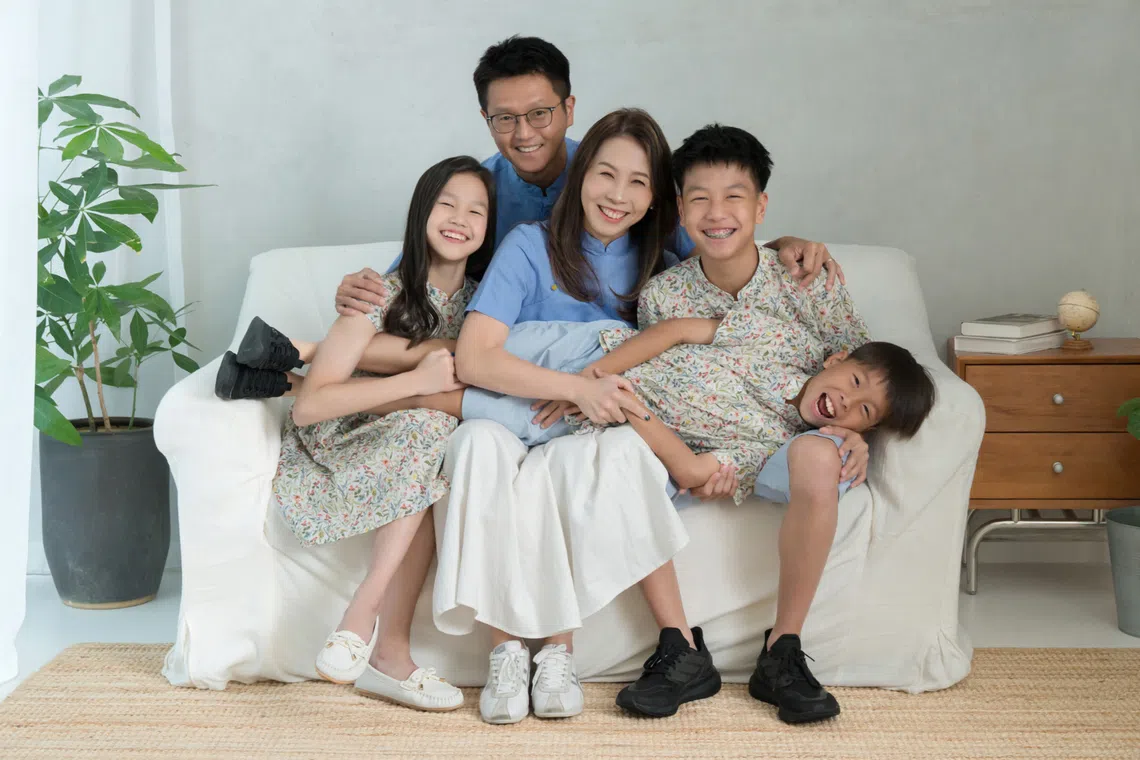 lion-city-sailors-football-academy-bryceton-ryler-leia-and-parents-wee-khai-pang-sandra-yeo