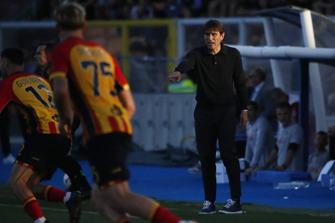 Soccer Football - Serie A - Lecce v Napoli - Stadio Via del mare, Lecce, Italy - May 3, 2025 Napoli coach Antonio Conte reacts REUTERS/Alessandro Garofalo