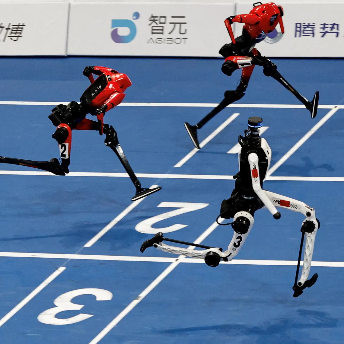 China’s Tiangong Ultra humanoid ran 100 m in 8.64sec, blazing past Usain Bolt’s 9.58sec human world record.