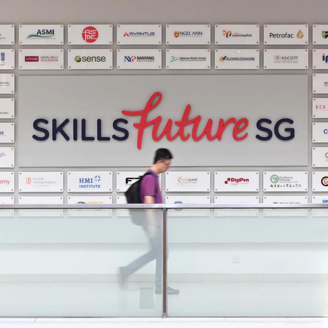 ST20250108-202505200839-Lim Yaohui-pixgeneric/
Generic photograph of SkillsFuture signboard at level three of Lifelong Learning Institute on Jan 8, 2025.
Can be used for stories on employment, career, skill, upskill, jobseeker, training, skill set, job, money, budget, upskilling, upgrading and salary.
(ST PHOTO: LIM YAOHUI)