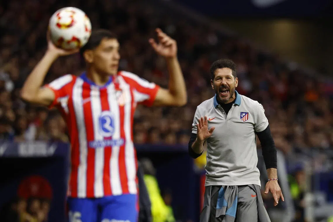 Soccer Football - Copa del Rey - Semi Final - Second Leg - Atletico Madrid v FC Barcelona - Metropolitano, Madrid, Spain - April 2, 2025 Atletico Madrid coach Diego Simeone reacts REUTERS/Susana Vera