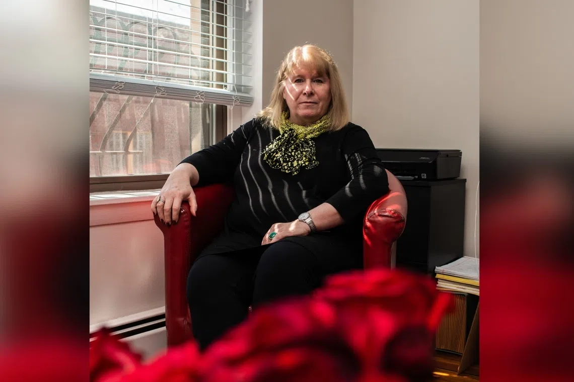 Helen Branswell’s death, at a hospital, was from complications of a recurrence of breast cancer.
