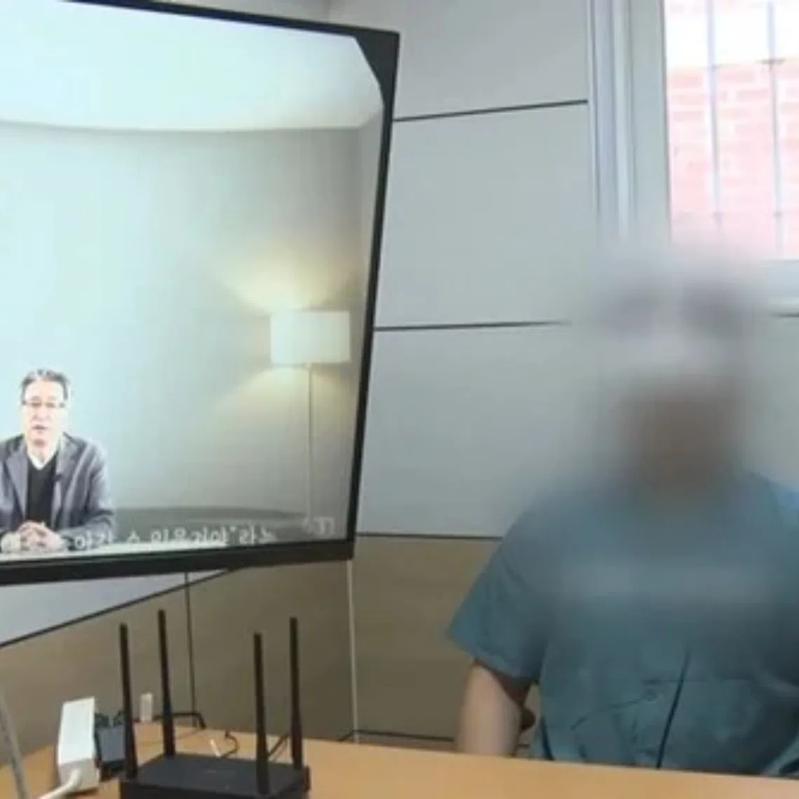 An inmate in South Korea participating in the Justice Ministry’s pilot psychotherapy programme using virtual reality.