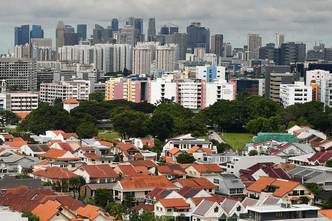 Private home prices rose by a mere 0.2 per cent in the fourth quarter, compared with a 3.8 per cent rise in the previous quarter