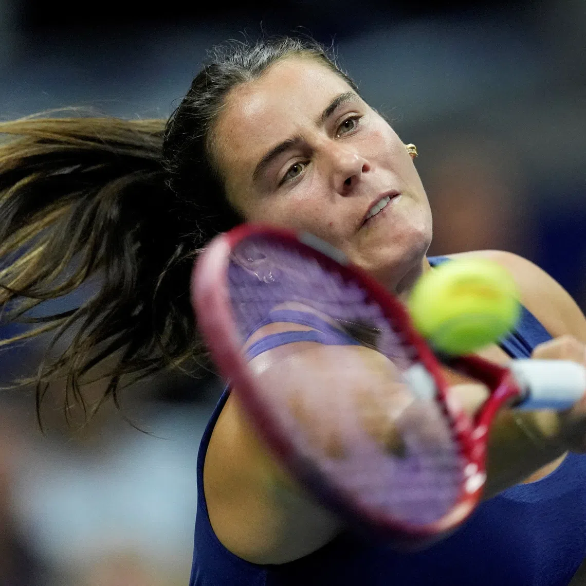 Tennis - U.S. Open - Flushing Meadows, New York, United States - September 8, 2026 Emma Navarro of the U.S. in action during her quarter-final match against Jessica Pegula of the U.S. REUTERS/Eduardo Munoz