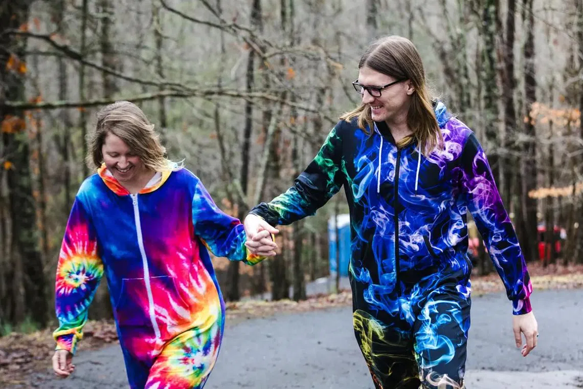 Carissa Cassiel and Mati Roy met because of a dating bounty.