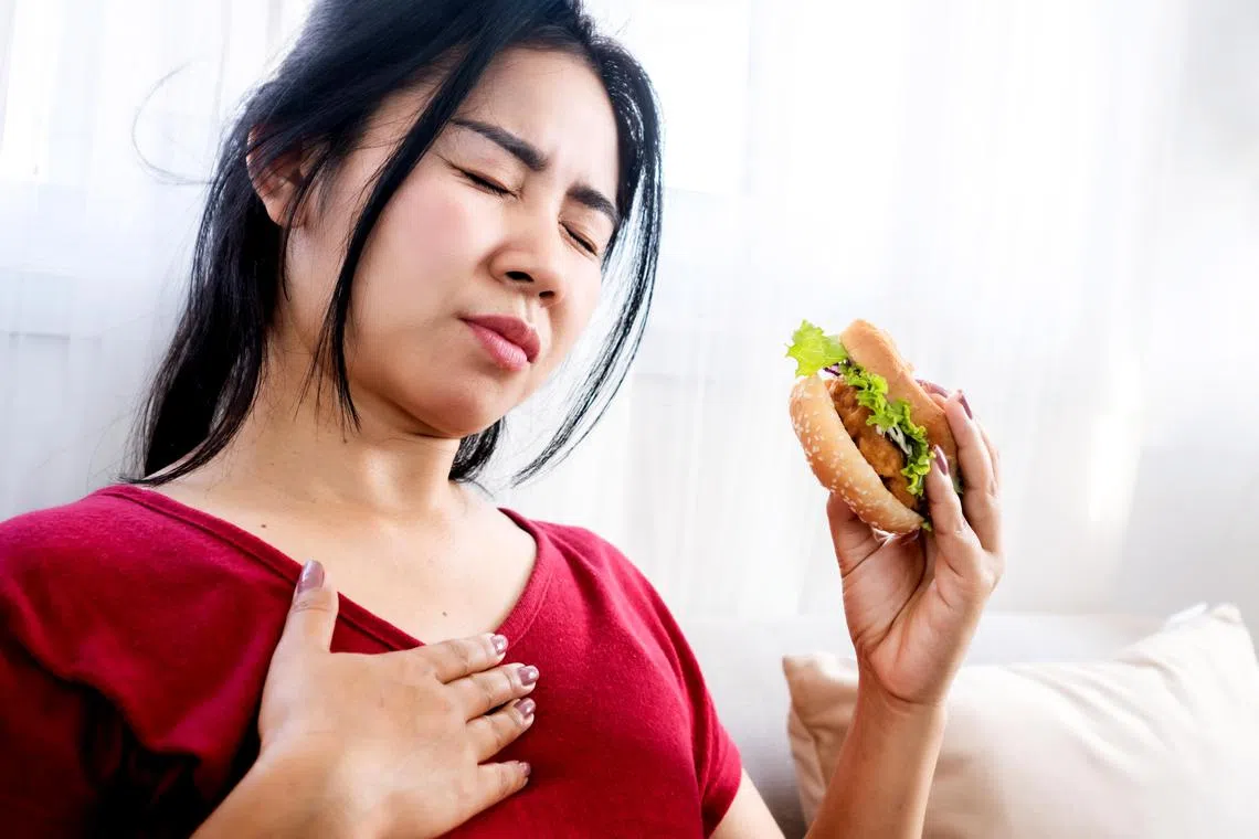 Eating large meals, or lying down too soon after eating, can trigger acid reflux.