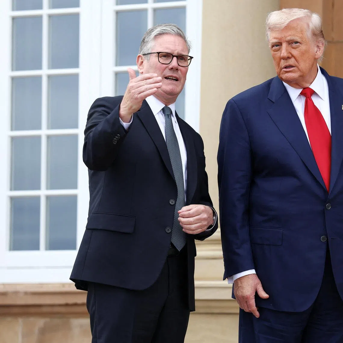 U.S. President Donald Trump meets with British Prime Minister Keir Starmer at Trump Turnberry golf course in Turnberry, Scotland, Britain, July 28, 2025. REUTERS/Evelyn Hockstein/File Photo