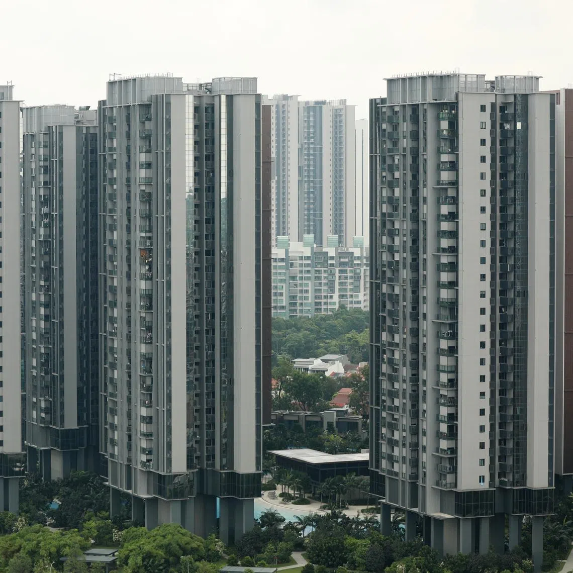 Resale transactions for private residential eased in the first quarter to 3,225 units, from 3,529 units in the previous quarter. These accounted for 59.6 per cent of all sales.