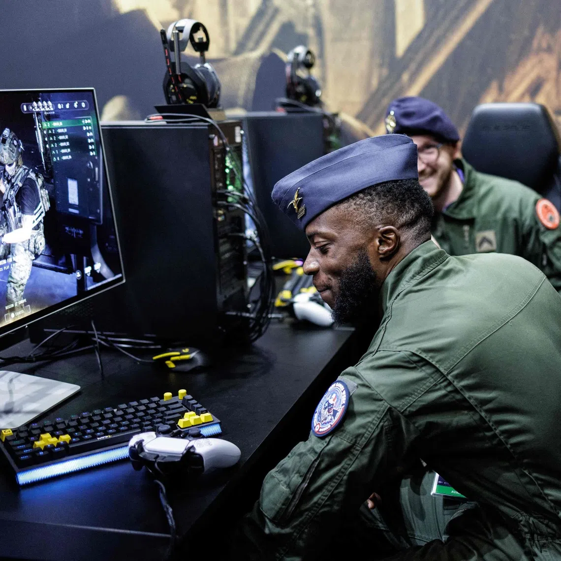 Visitors play Call Of Duty Modern Warfare 4 at Paris Games Week in the French capital on Oct 21.