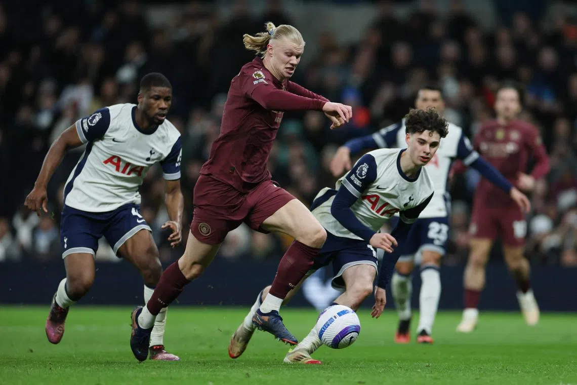Soccer Football - Premier League - Tottenham Hotspur v Manchester City - Tottenham Hotspur Stadium, London, Britain - February 26, 2025 Manchester City's Erling Haaland scores their second goal REUTERS/Isabel Infantes