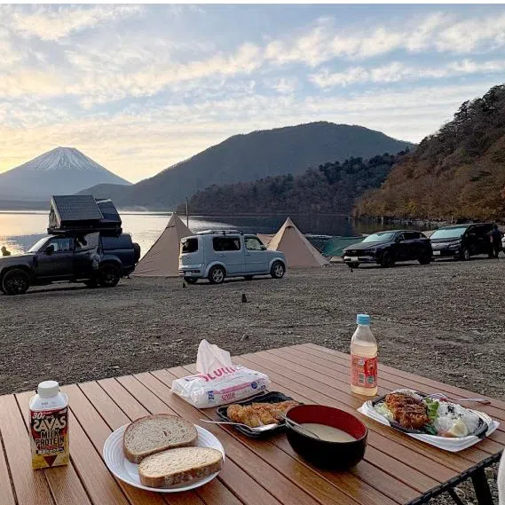 (Clockwise from top left) Sunset at the campervan, Singaporean editor Esther Tay rented a Toyota Camroad Bunk Bed campervan, buy food from supermarkets or at Michi-no-eki.