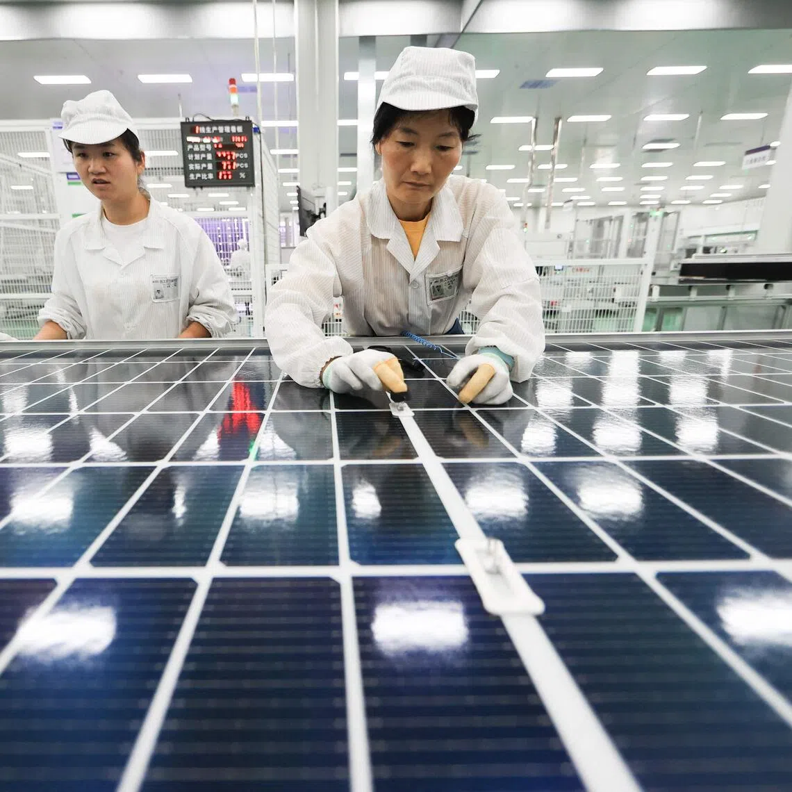 While US President Donald Trump’s visit to Asia last week led to some progress in trade negotiations with China and South Korea, Asian exporters continue to be cautious about US demand.