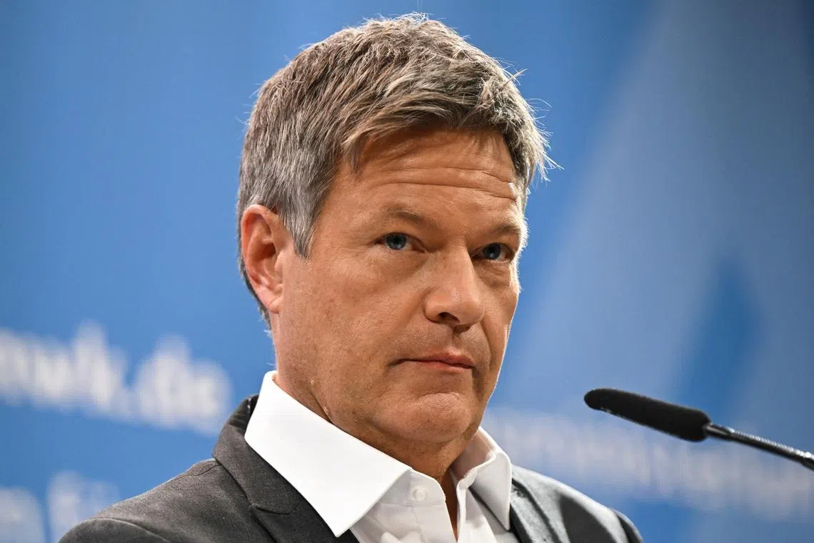 FILE PHOTO: German Economy and Climate Minister Robert Habeck gives a press statement, after German Chancellor Scholz sacked Finance Minister Christian Lindner following a meeting with the heads of the so-called \"Traffic Light Coalition\" between the Social Democratic party SPD, the Greens and FDP parties, in Berlin, November 7, 2024. REUTERS/Annegret Hilse/File Photo