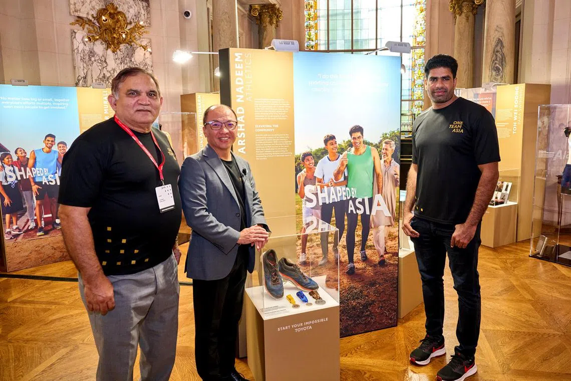 Javelin coach Salman Butt (left) with Toyota Asia CEO Hao Quoc Tien and Olympic javelin gold medallist Arshad Nadeem at Shangri-La Paris for the Toyota Start Your Impossible Night.