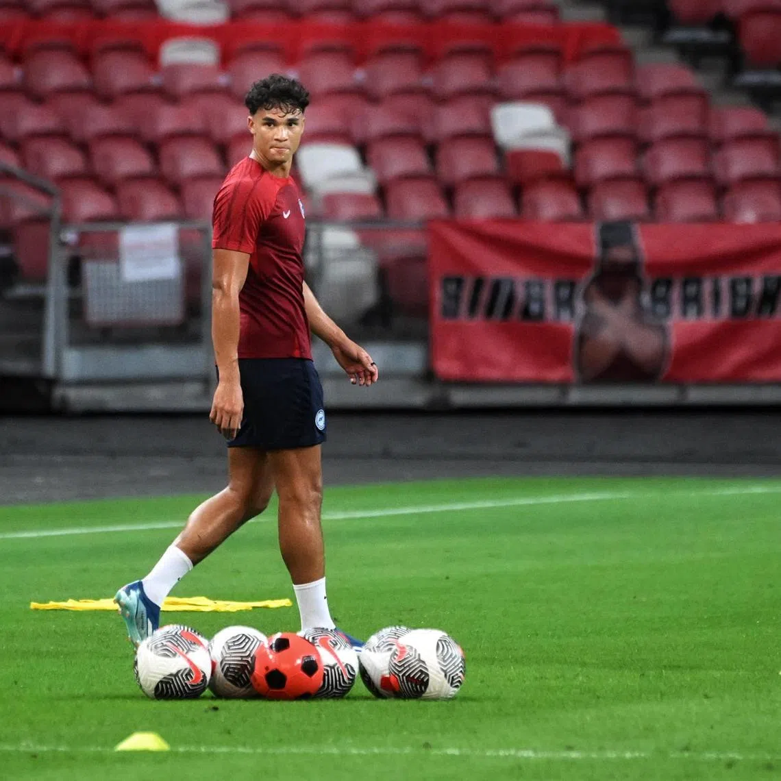 Singapore national footballers  Ikhsan Fandi  training before the World Cup qualifier between Singapore and Thailand at the national stadium on November 20, 2023.