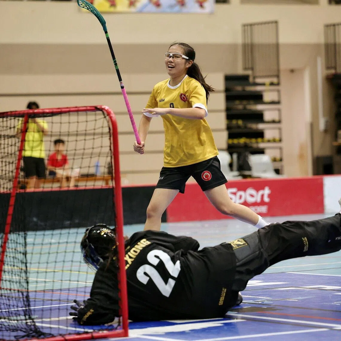 Victoria Junior College's Chyanne Yang scoring her first goal against Nanyang Junior College in the A Division Girls floorball final on May 28.