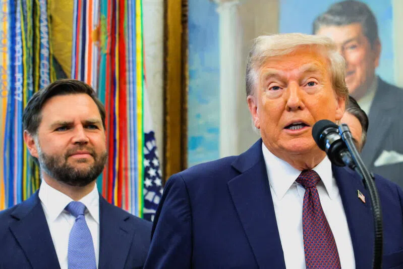 The remarks from US President Donald Trump (right) and Vice-President J.D. Vance suggest that the US wants to keep up the pressure on China to reverse its trade moves.